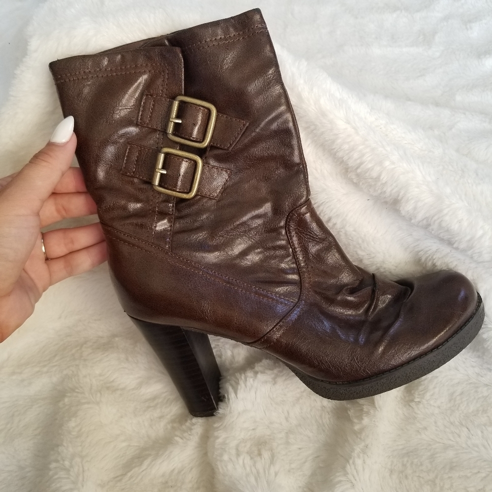 Host Pick💕Box-Tab Brown Mid/Low Rise Heeled Boots - Picture 3 of 12